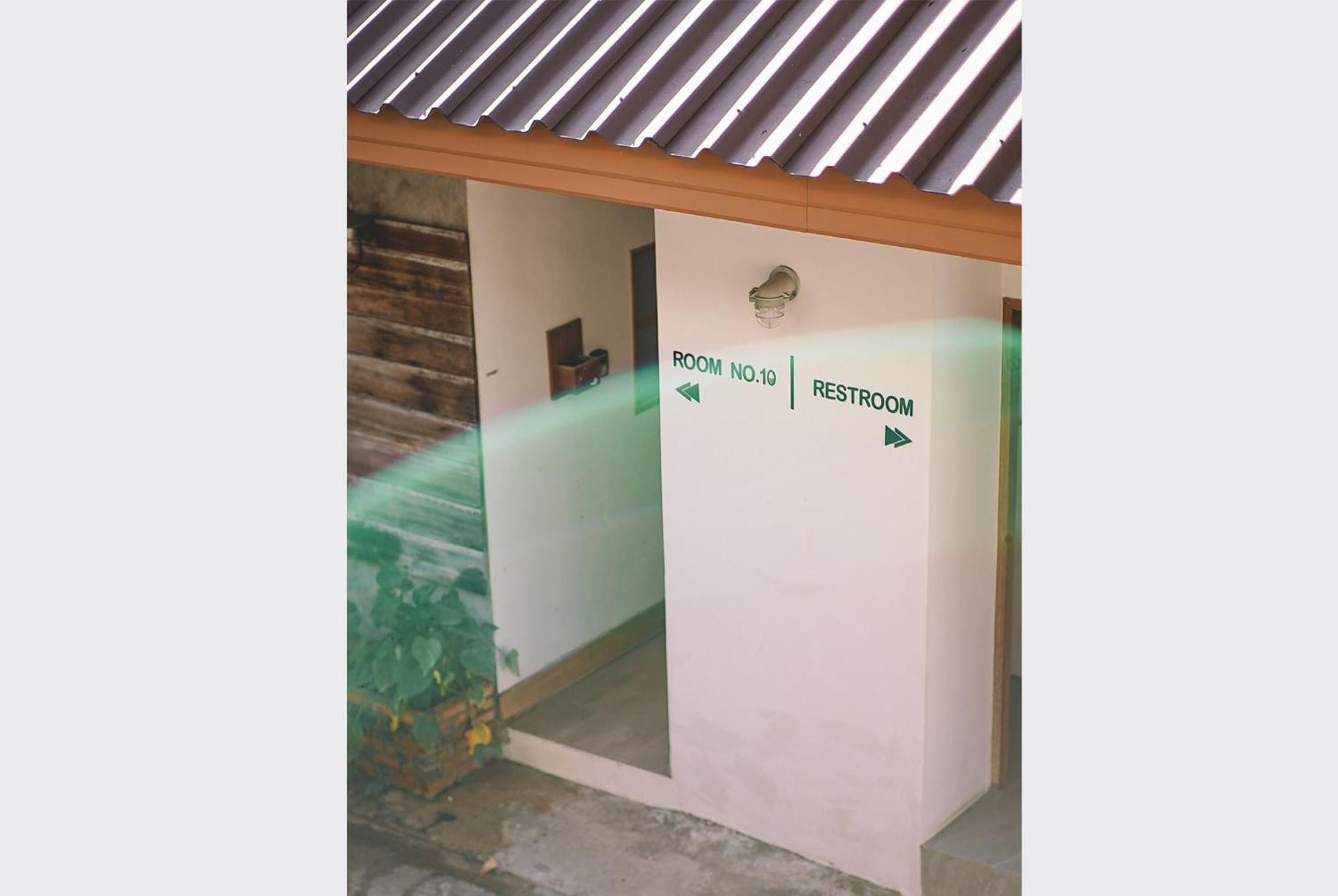 Sleepy House Chiang Rai Bed & Breakfast Ngoại thất bức ảnh