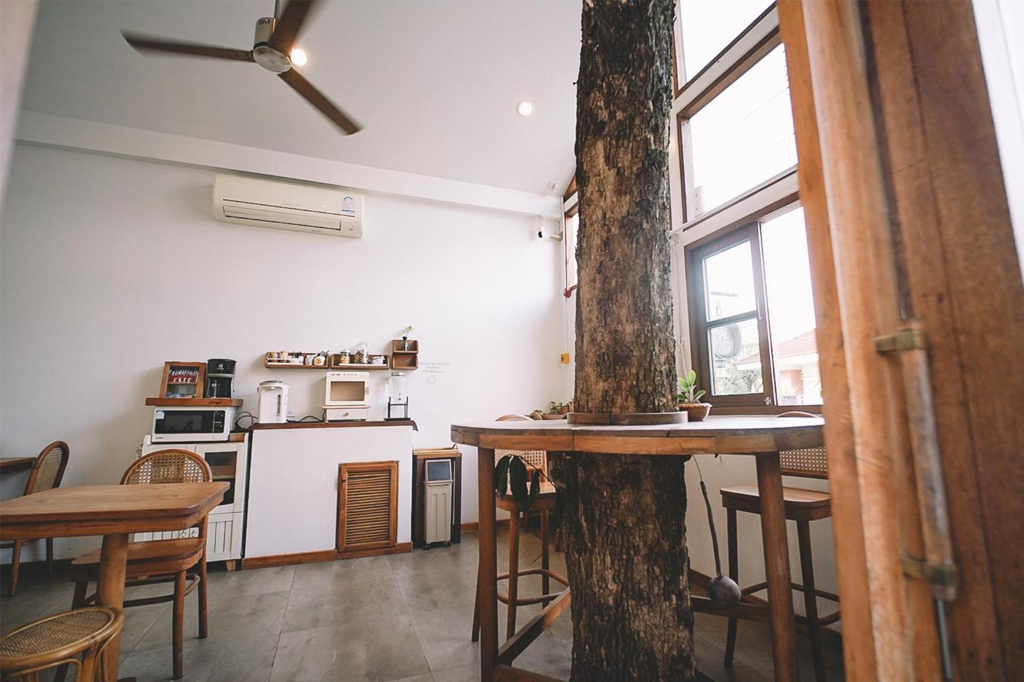 Sleepy House Chiang Rai Bed & Breakfast Ngoại thất bức ảnh