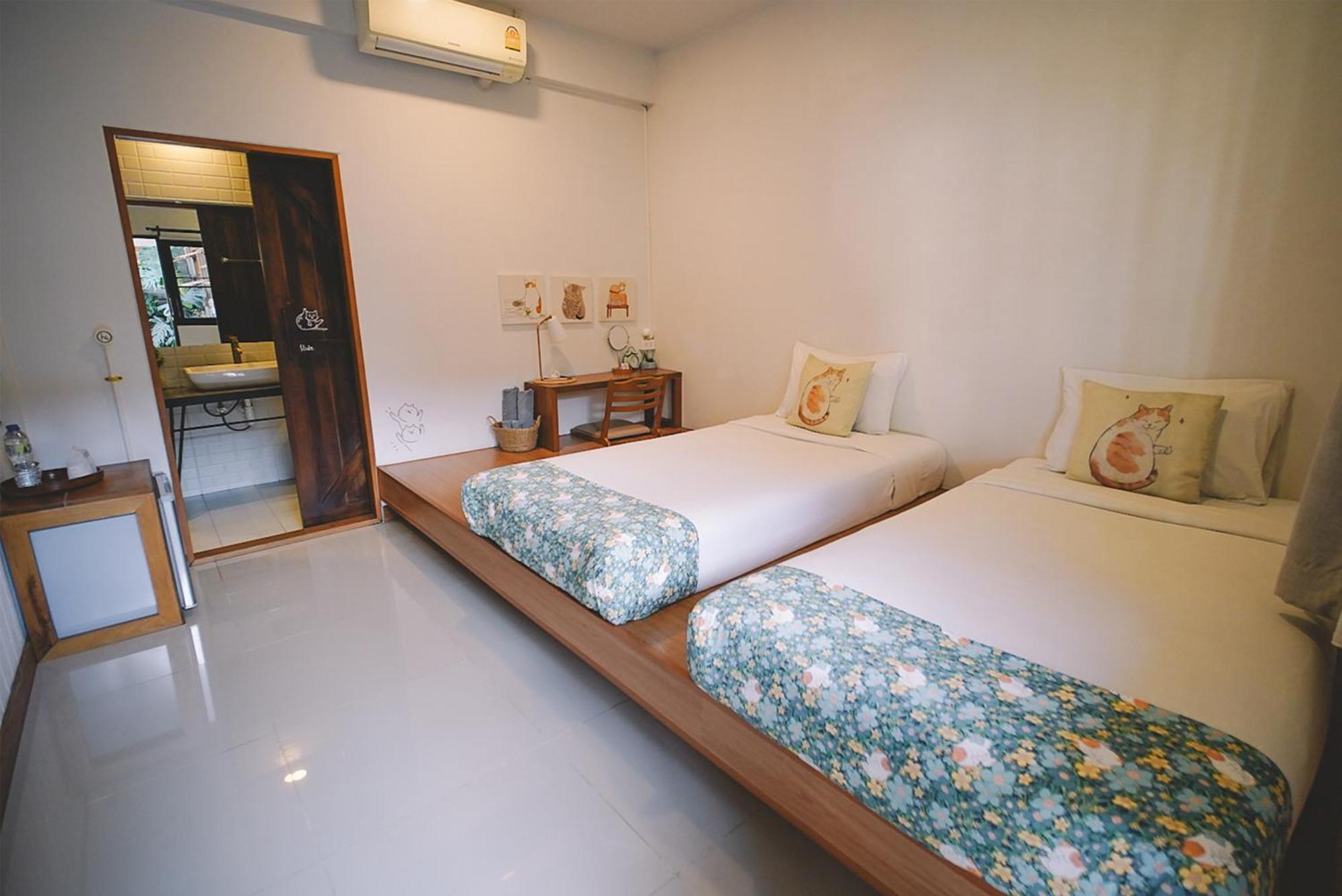 Sleepy House Chiang Rai Bed & Breakfast Ngoại thất bức ảnh
